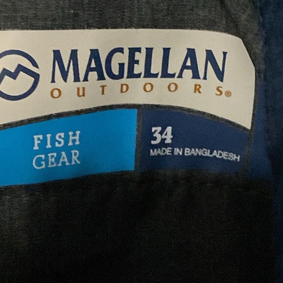 Magellan Flex FISH GEAR MENS SIZE 34 Outdoors Black gray Flat Front Shorts clean - Picture 2 of 9